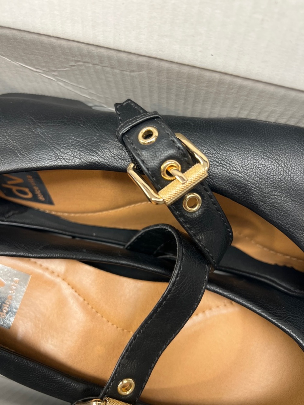 Dolce Vita Black Flats with Gold Buckle Detail Size 8 1/2 - Picture 8 of 11